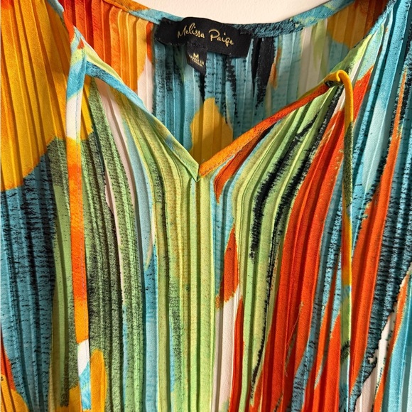 Pleated Blouse vibrant multicolor. - Picture 2 of 3